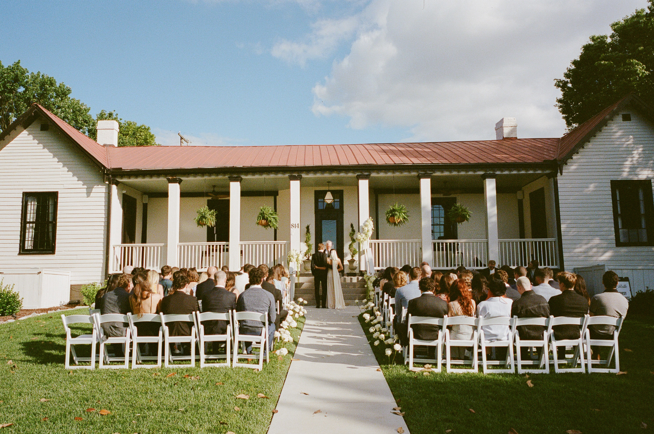 nashville wedding ceremony at wedding venue